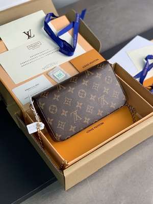 Mini LV Felicie Pochette Monogram Bag Wallet Fuchsia Lining