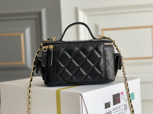 Lambskin Custom Branded Bags Chanel 22K Vanity Case Multi Pocket