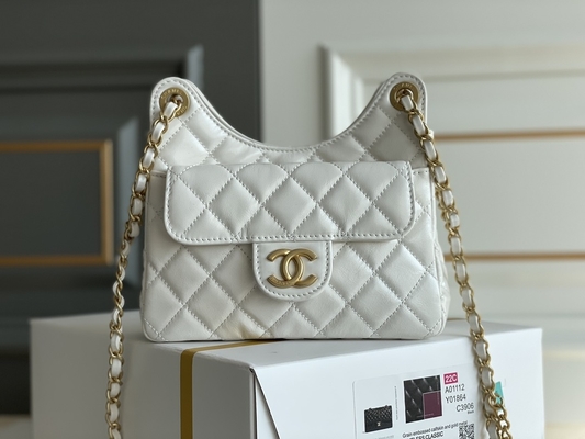 Classic White Calfskin Preloved Branded Bag Chain Chanel 2023 Cruise Bags