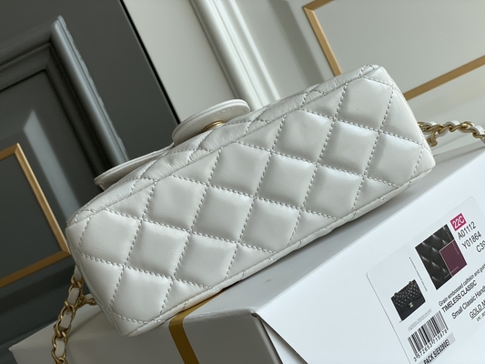 Classic White Calfskin Preloved Branded Bag Chain Chanel 2023 Cruise Bags