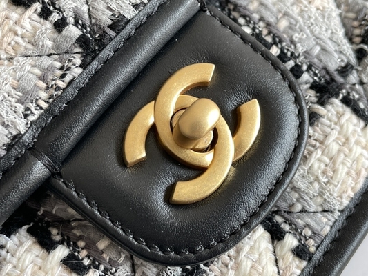 Medium 2WAY Custom Branded Bags Calfskin Women Chanel Flap Bag