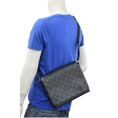 Eclipse Canvas Print Mens Louis Vuitton District PM M45272