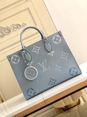2WAY LV Branded Shoulder Bag Monogram OnTheGo MM Louis Vuitton