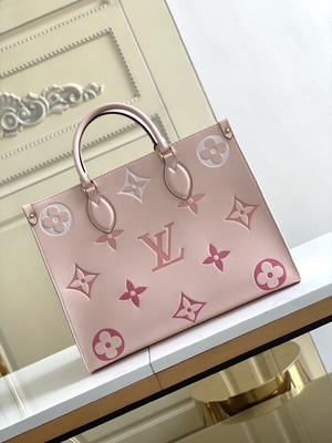 2WAY LV Branded Shoulder Bag Monogram OnTheGo MM Louis Vuitton