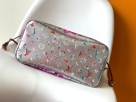 Floral Pattern Silver Louis Vuitton Large Never Full M21352