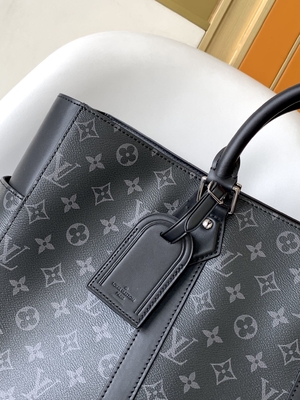 Mens Sac Plat Horizontal Zippé 24H M45571 Louis Vuitton Bag