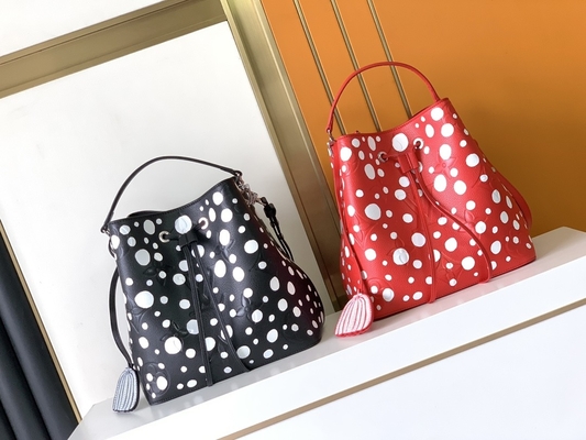 Ladies White Black NéOnoé MM Louis Vuitton Yayoi Kusama Handbag