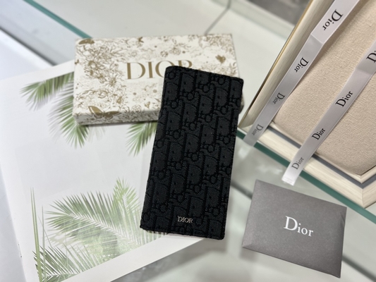 Embossed Vertical CD Christian Dior Mens Wallet Diamond Zippered