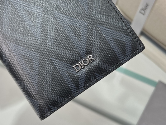 Embossed Vertical CD Christian Dior Mens Wallet Diamond Zippered