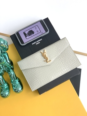 Embossed Saint Laurent Preloved Branded Bag Uptown Leather Clutch Grain De Poudre