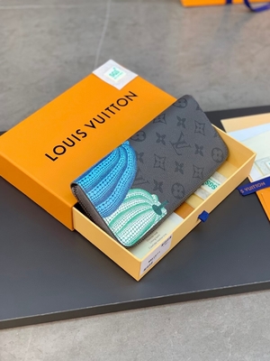 Unisex Canvas LV Sarah Monogram Wallet Damier Collaboration Leather