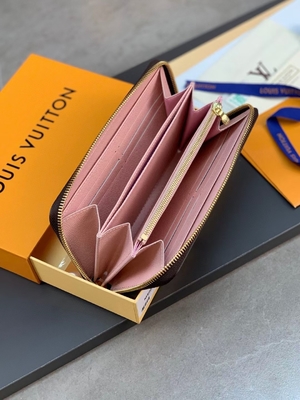 Unisex Canvas LV Sarah Monogram Wallet Damier Collaboration Leather