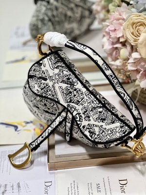 Women Embroidery Dior Saddle Sling Bag Patchwork 25cm With 3 Interior Pockets