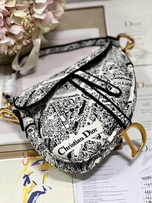 Women Embroidery Dior Saddle Sling Bag Patchwork 25cm With 3 Interior Pockets