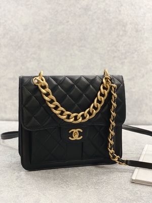 2023 SS Chanel Woc Zipper Clutch bag Casual Street Style