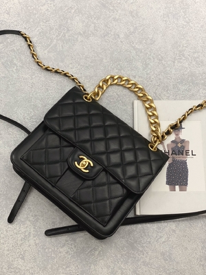 2023 SS Chanel Woc Zipper Clutch bag Casual Street Style