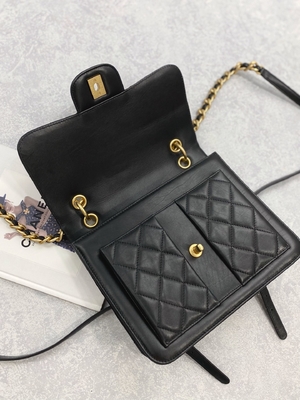 2023 SS Chanel Woc Zipper Clutch bag Casual Street Style
