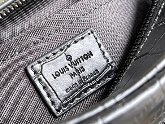 Crocodilien Matte Black Louis Vuitton LV Soft Trunk Mini Small Patent Leather