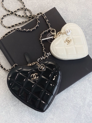 Chain Lacquered Calfskin Preloved Branded Bag Gold Tone Metal Black And White
