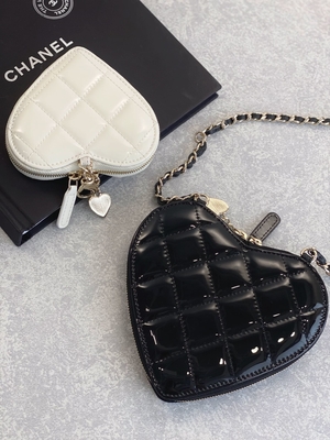 Chain Lacquered Calfskin Preloved Branded Bag Gold Tone Metal Black And White