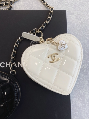 Chain Lacquered Calfskin Preloved Branded Bag Gold Tone Metal Black And White